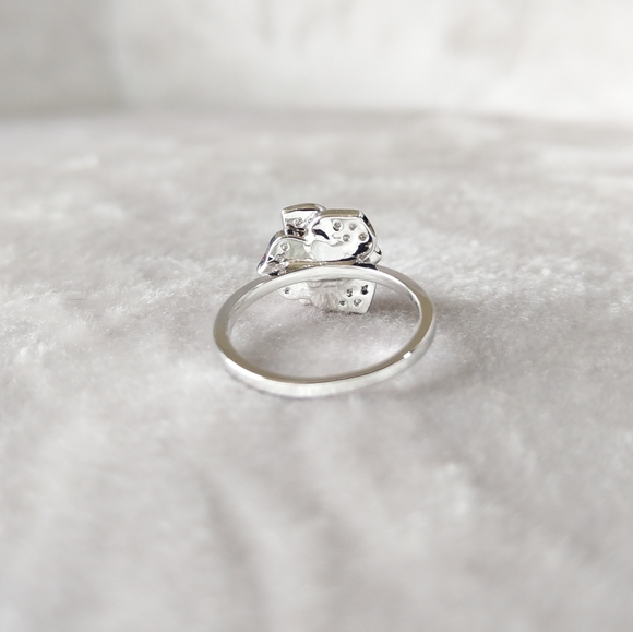 💎NEW💎 WHITE GOLD PLATED CAMILLIA RING - Picture 7 of 10